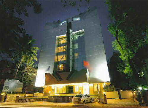 The Coronet Hotel Pune Exterior photo